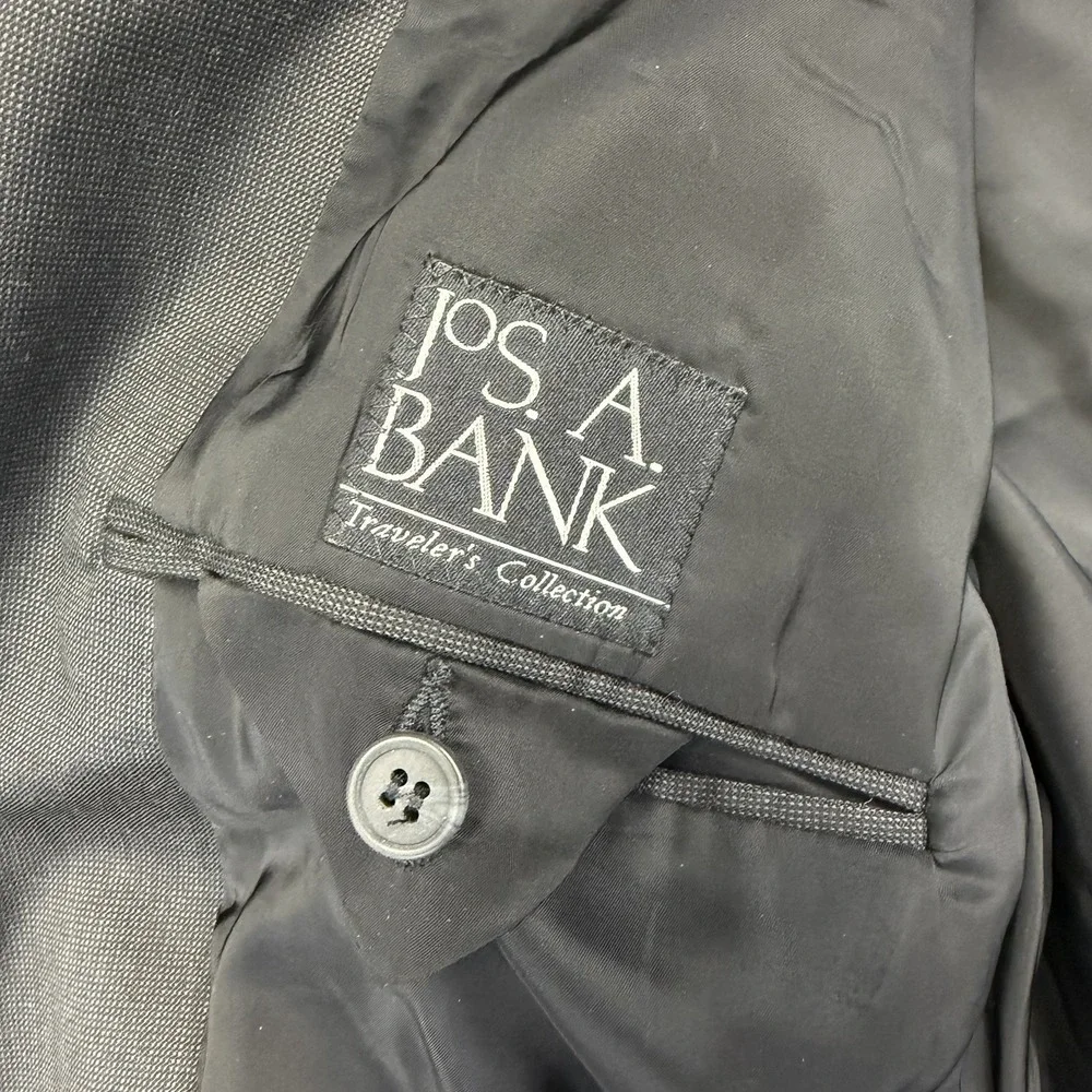 Jos. A. Bank pit 22